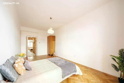 Pronájem bytu pokoje 17 m² Seifertova, Praha