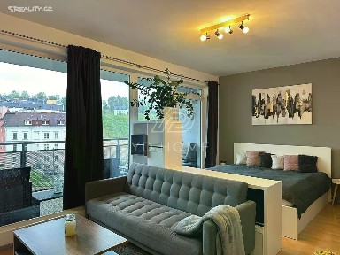 Pronájem bytu 1+kk 40 m² Lípová, Liberec - Liberec IV-Perštýn