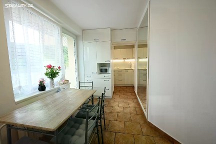 Prodej bytu 3+1 68 m² Antonína Slavíčka, Luhačovice