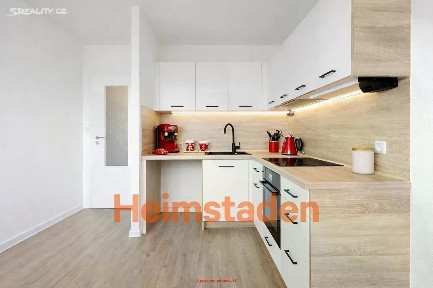Pronájem bytu 1+kk 28 m² Čsl. armády, Karviná - Hranice