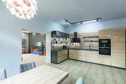 Prodej bytu 3+kk 91 m² Ševčíkova, Praha - Žižkov