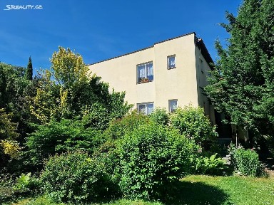 Cheb, Nezvalova, 4