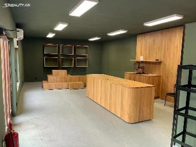Pronájem obchodního prostoru 55 m² Klapkova, Praha - Kobylisy