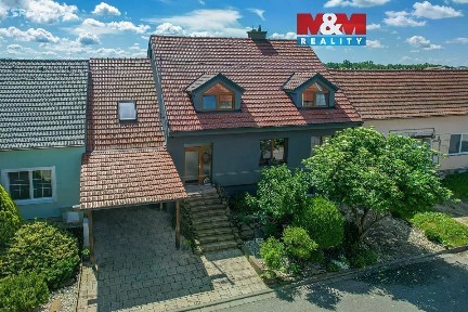 Prodej rodinného domu 262 m², pozemek 467 m²