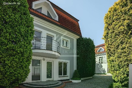 Prodej vily 337 m², pozemek 636 m² Trojská, Praha - Troja