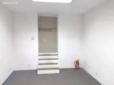 Pronájem obchodního prostoru 20 m² Saratovská, Praha - Strašnice