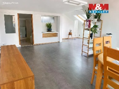 Prodej bytu 4+1 115 m² Sladkovského, Pardubice - Zelené Předměstí