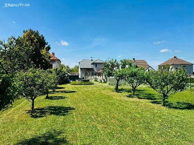 Prodej rodinného domu 240 m², pozemek 1207 m²