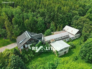 Prodej ubytovacího zařízení 912 m² Černovice