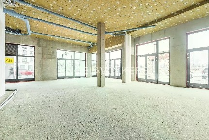 Pronájem obchodního prostoru 187 m² Poděbradská, Praha - Hloubětín