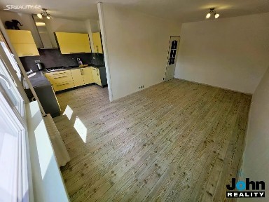 Pronájem bytu 3+1 68 m² Javorová, Most
