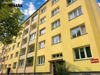 Prodej bytu 2+1 59 m² Masarykova, Ostrov