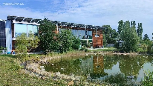 Prodej komerční nemovitosti 798 m²