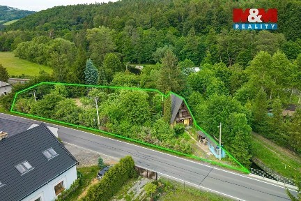 Prodej rodinného domu 210 m², pozemek 2700 m²