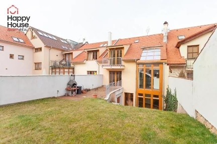 Pronájem rodinného domu 290 m², pozemek 550 m² Nad hradním vodojemem, Praha - Střešovice