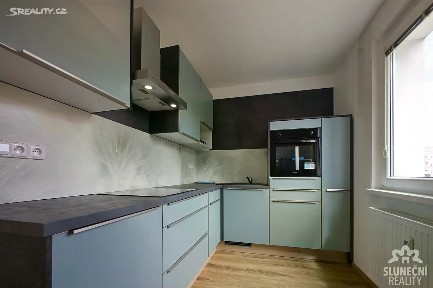 Pronájem bytu 3+1 72 m² Husova, Zlín - Malenovice