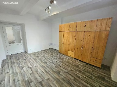 Prodej bytu 1+1 29 m² Pod vilami, Praha - Nusle