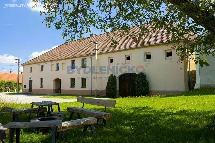 Prodej ubytovacího zařízení 402 m²