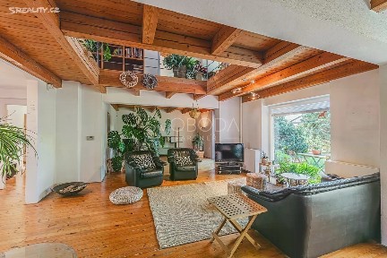 Hradec Králové, Roudnička, Ve Svahu, 9