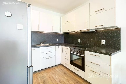 Pronájem bytu 2+kk 50 m² Tupolevova, Praha - Letňany