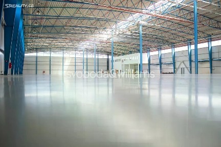 Pronájem komerční nemovitosti 8696 m² Nad Kovárnou, Kněževes