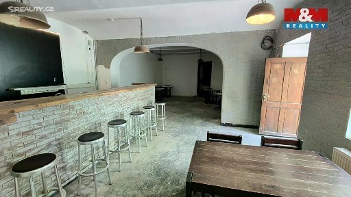 Pronájem obchodního prostoru 157 m²