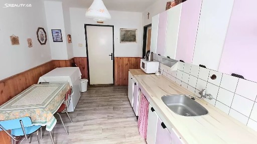 Prodej rodinného domu 120 m², pozemek 689 m²