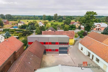 Pronájem výrobní haly, prostoru 150 m²