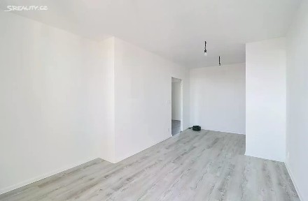 Prodej bytu 4+kk 65 m² Zdiměřická, Praha - Chodov