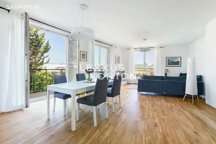 Prodej bytu 4+kk 134 m² Holečkova, Praha - Smíchov