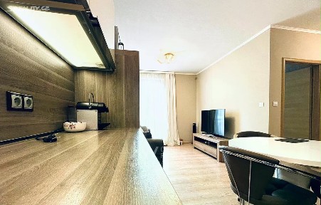 Prodej bytu 2+kk 47 m² Nad Rokoskou, Praha - Libeň