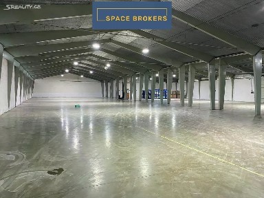 Pronájem skladového prostoru 2000 m² Luštěnice