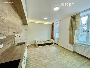 Pronájem bytu 1+kk 26 m² Masarykova, Hluboká nad Vltavou