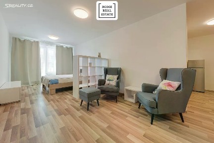 Pronájem bytu 1+kk 48 m² Zvěřinova, Praha - Strašnice