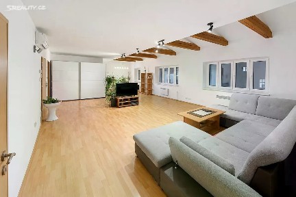 Pronájem bytu 2+kk 100 m² Gorkého, Brno - Veveří