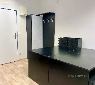 Pronájem kanceláře 16 m² Kutnohorská, Praha - Dolní Měcholupy