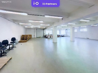 Pronájem obchodního prostoru 195 m²