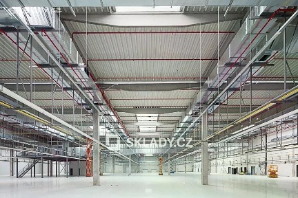 Pronájem skladového prostoru 15000 m²