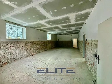 Pronájem výrobní haly, prostoru 88 m²