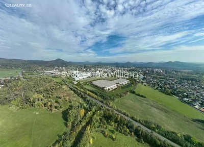 Pronájem výrobní haly, prostoru 1244 m²