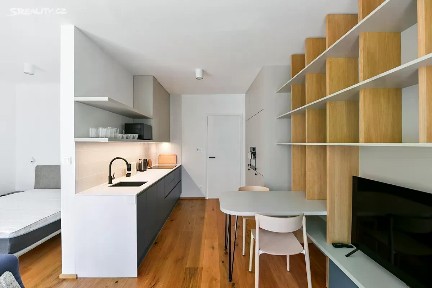 Pronájem bytu 1+kk 38 m² Starokošířská, Praha - Košíře