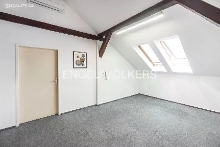 Pronájem kanceláře 67 m² Radlická, Praha - Smíchov