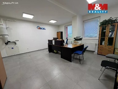 Pronájem obchodního prostoru 415 m²