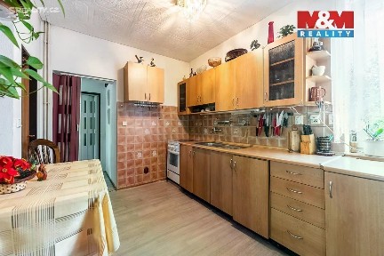 Prodej rodinného domu 90 m², pozemek 356 m²