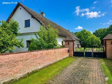 Prodej rodinného domu 129 m², pozemek 2255 m²
