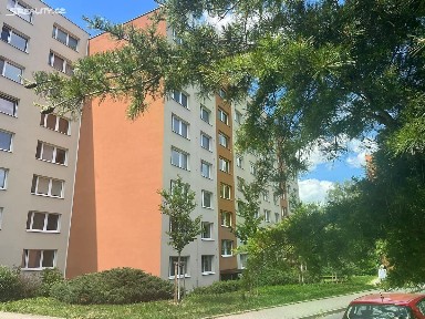 Pronájem bytu 2+1 43 m² Okružní, Zlín