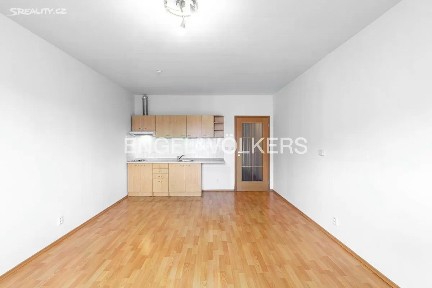 Prodej bytu 1+kk 41 m² 8. listopadu, Praha - Břevnov