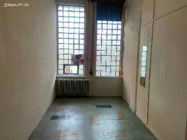 Pronájem skladového prostoru 16 m²