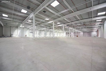 Pronájem skladového prostoru 7308 m²