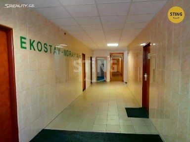 Pronájem kanceláře 580 m²